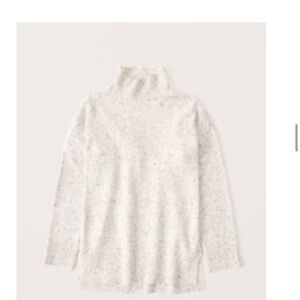 Abercrombie Cozy Speckled Turtleneck Sweater